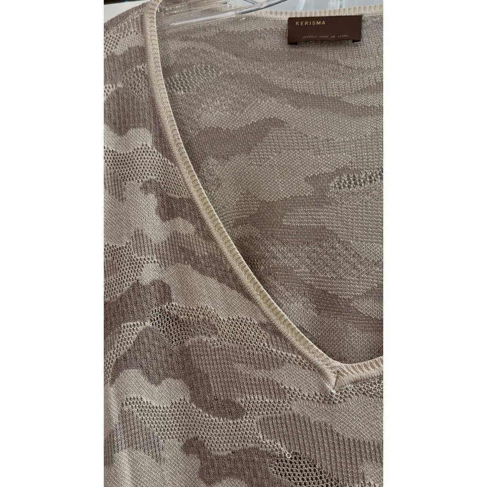 Kerisma Camo Print Vneck Lightweight Dolman Sleeve Sweater Womens Size M/L - Picture 3 of 16